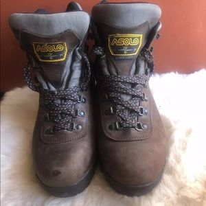 Asolo Women’s Hiking Boots